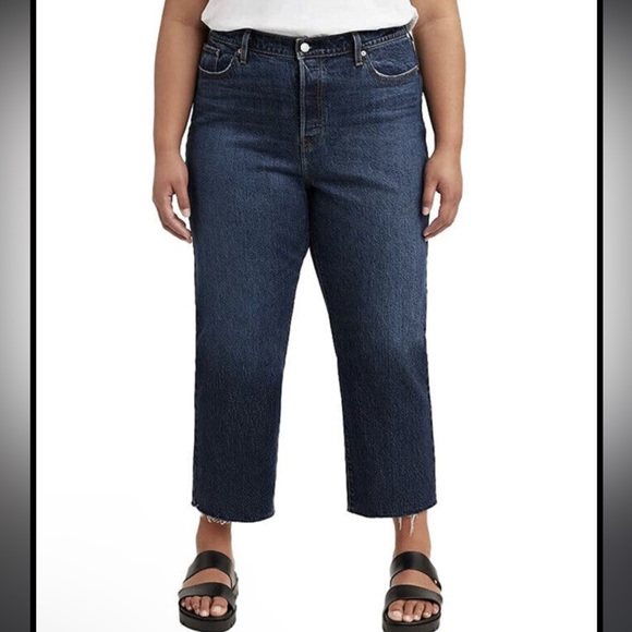 Levi’s Medium Wash Wedgie Button Fly RawHem 99%Cotton Women’s Jeans NWT Size 20W - Picture 2 of 16